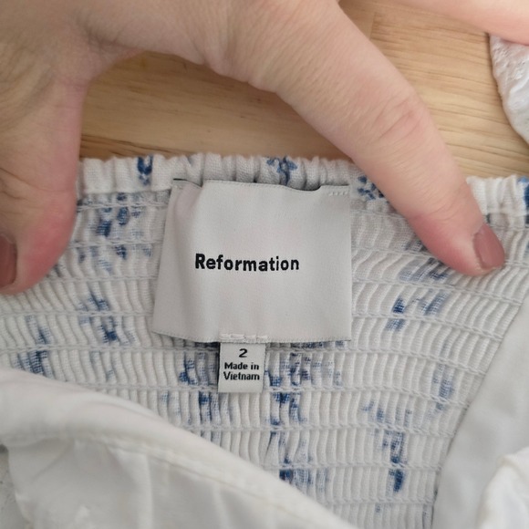 Reformation White Blue Floral Puff Sleeve Square Neck Smocked Crop Top Size 2 - Picture 4 of 9